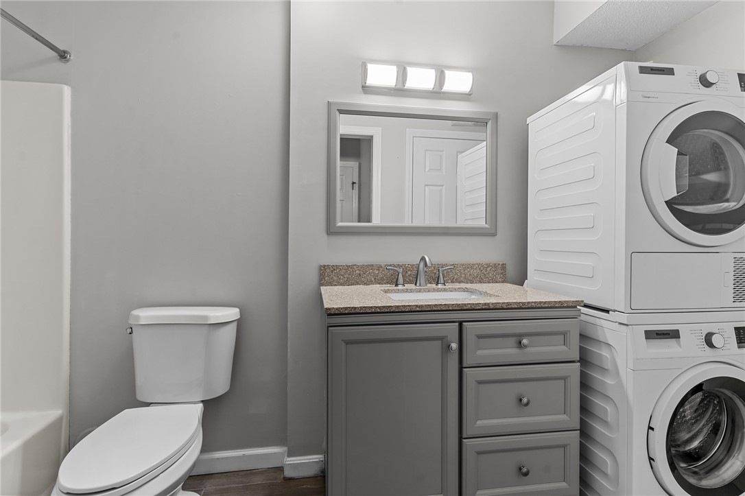 3524 West Shore Road 401