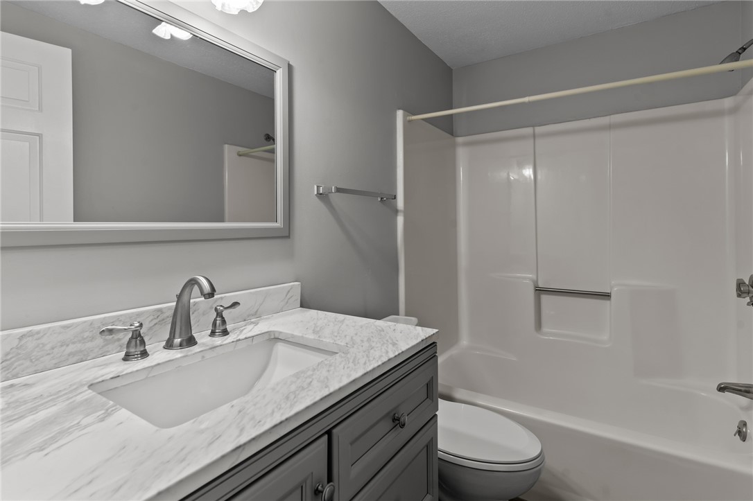 3524 West Shore Road 401