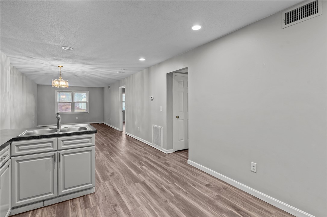 3524 West Shore Road 401