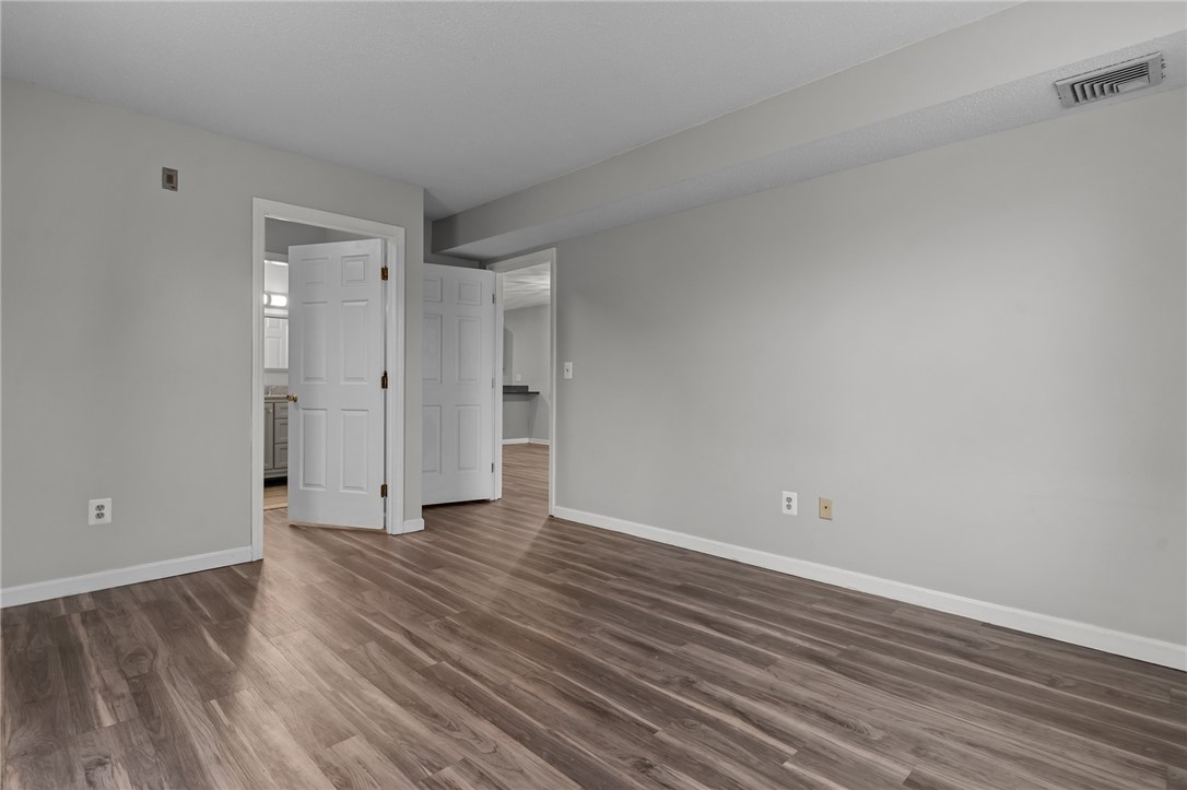 3524 West Shore Road 401