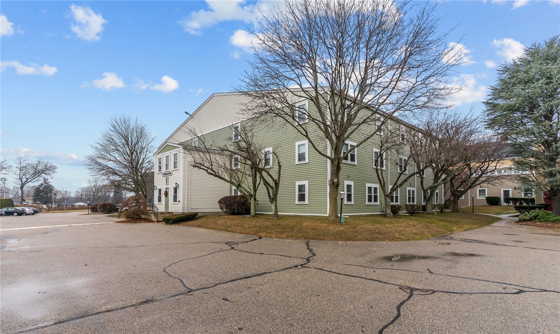 3524 West Shore Road 401