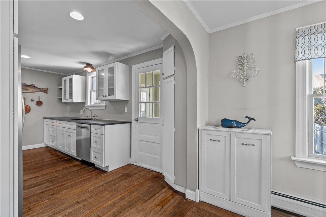 98 Foxboro Avenue
