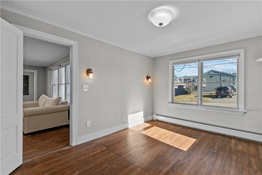 98 Foxboro Avenue