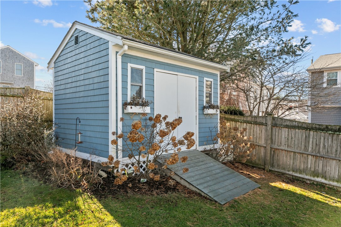 98 Foxboro Avenue