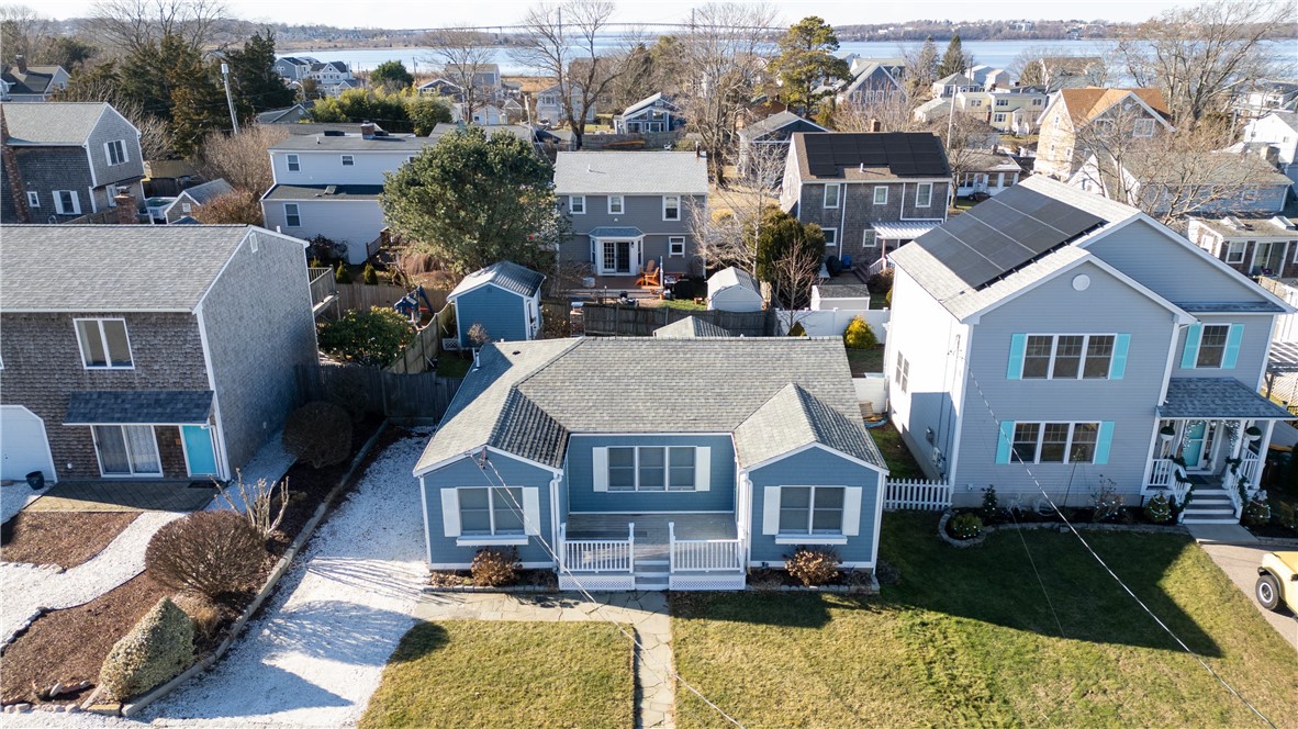 98 Foxboro Avenue