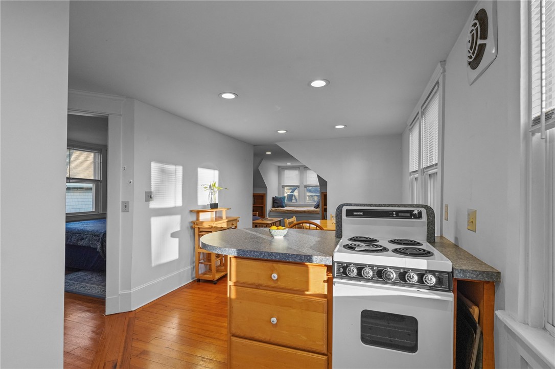 119 Carroll Avenue 2