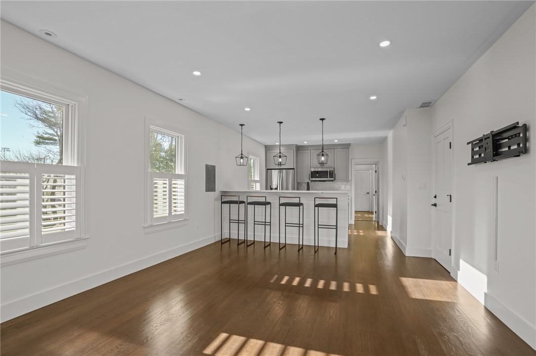 8 Cross Street 2