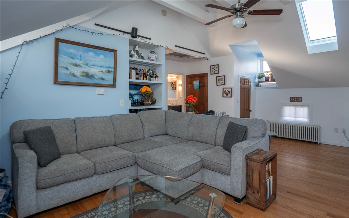 11 Thurston Avenue 2