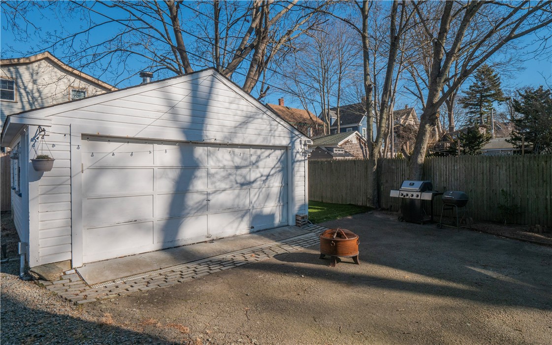 11 Thurston Avenue 2