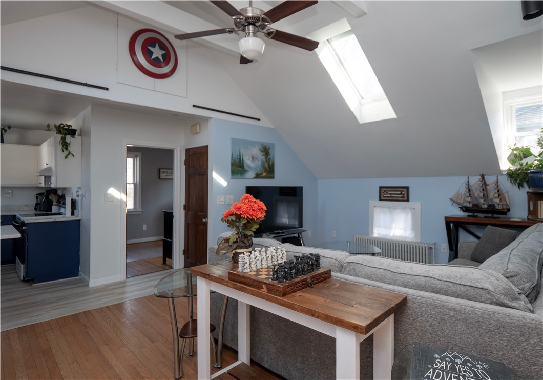 11 Thurston Avenue 2