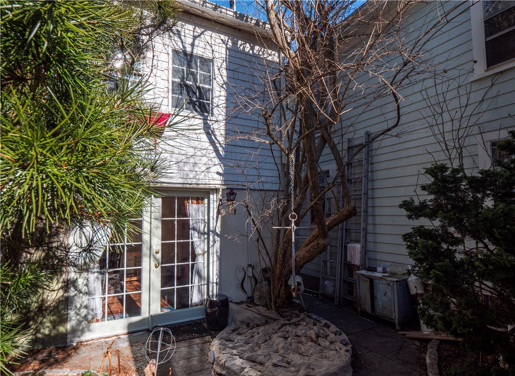 74 Third Street Garden