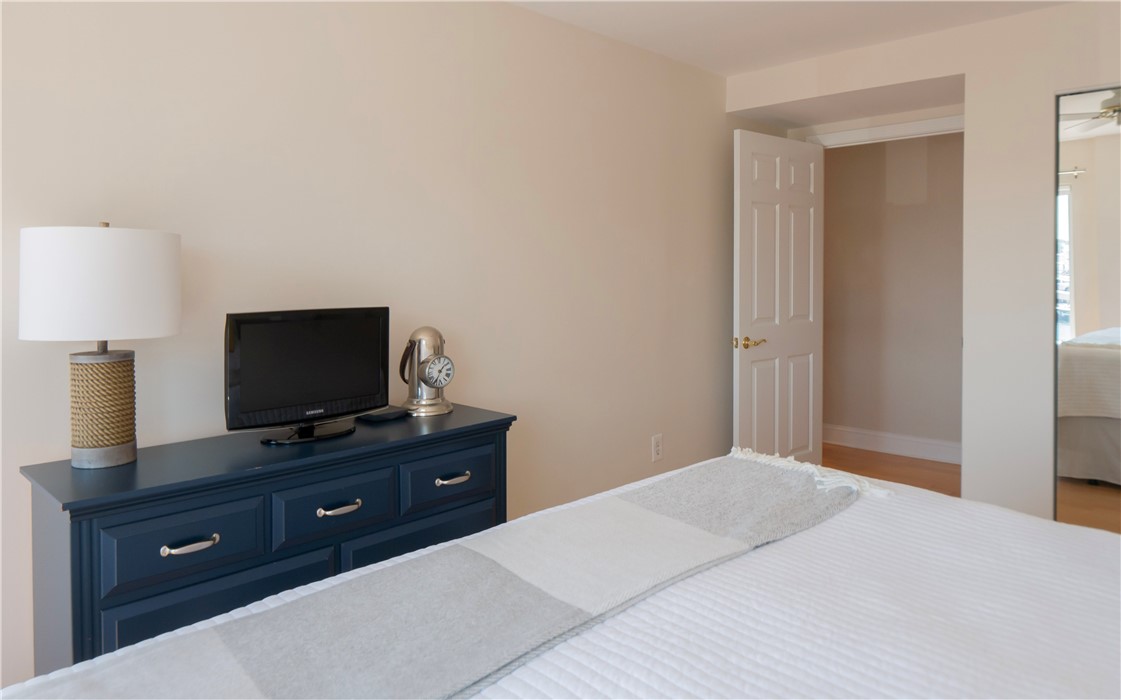 1 Commercial Wharf 27B