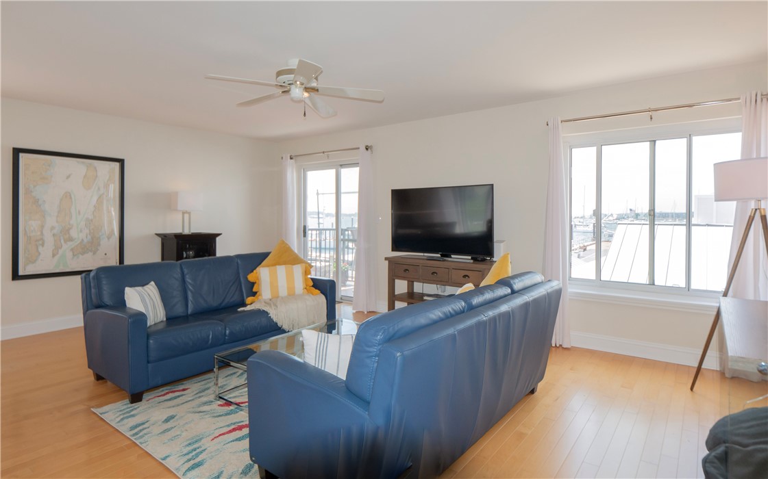 1 Commercial Wharf 27B