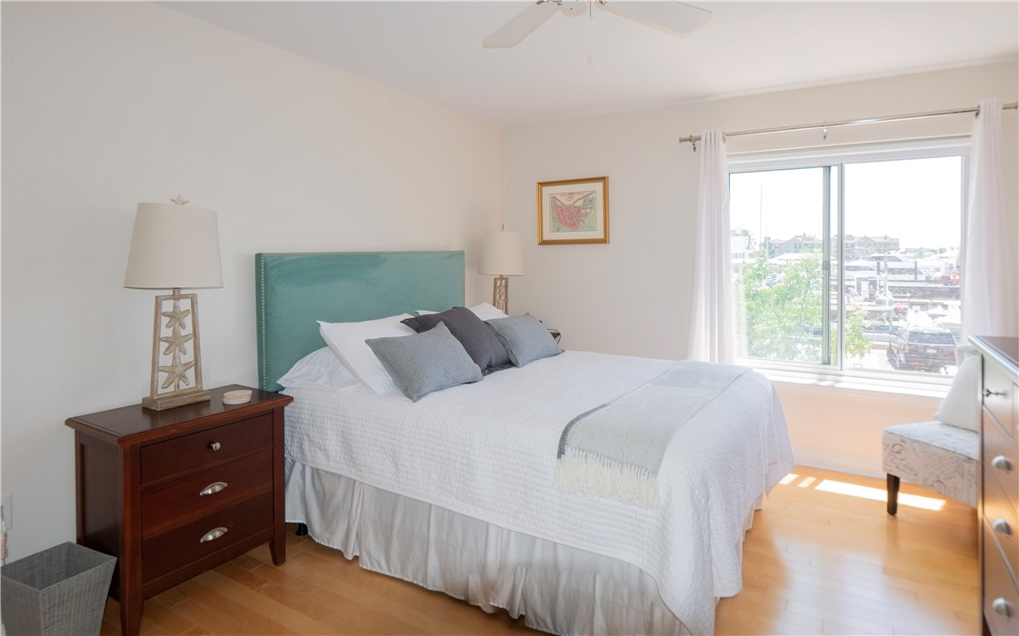 1 Commercial Wharf 27B