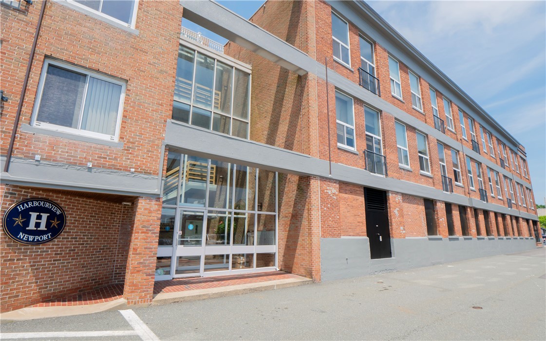 1 Commercial Wharf 27B