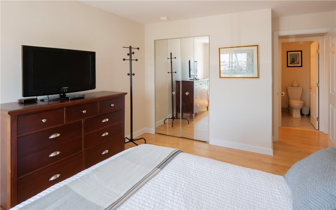 1 Commercial Wharf 27B