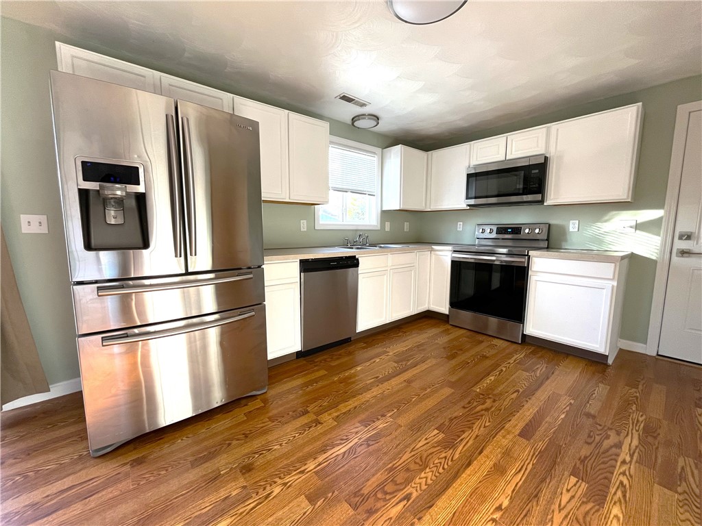 6 Meadowrue Trail