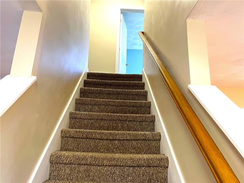 6 Meadowrue Trail