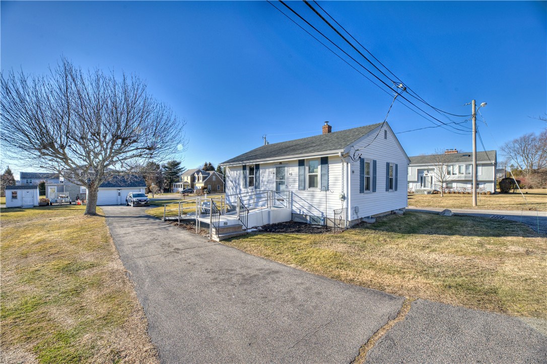 40 Draper Avenue
