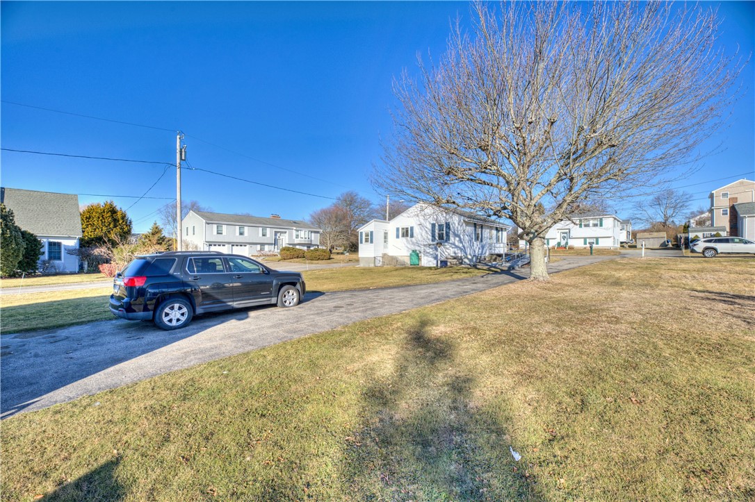 40 Draper Avenue