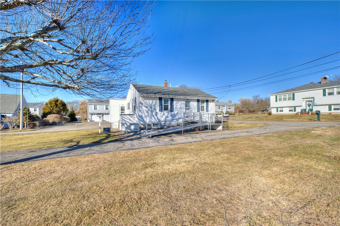 40 Draper Avenue