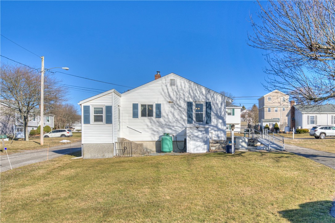 40 Draper Avenue