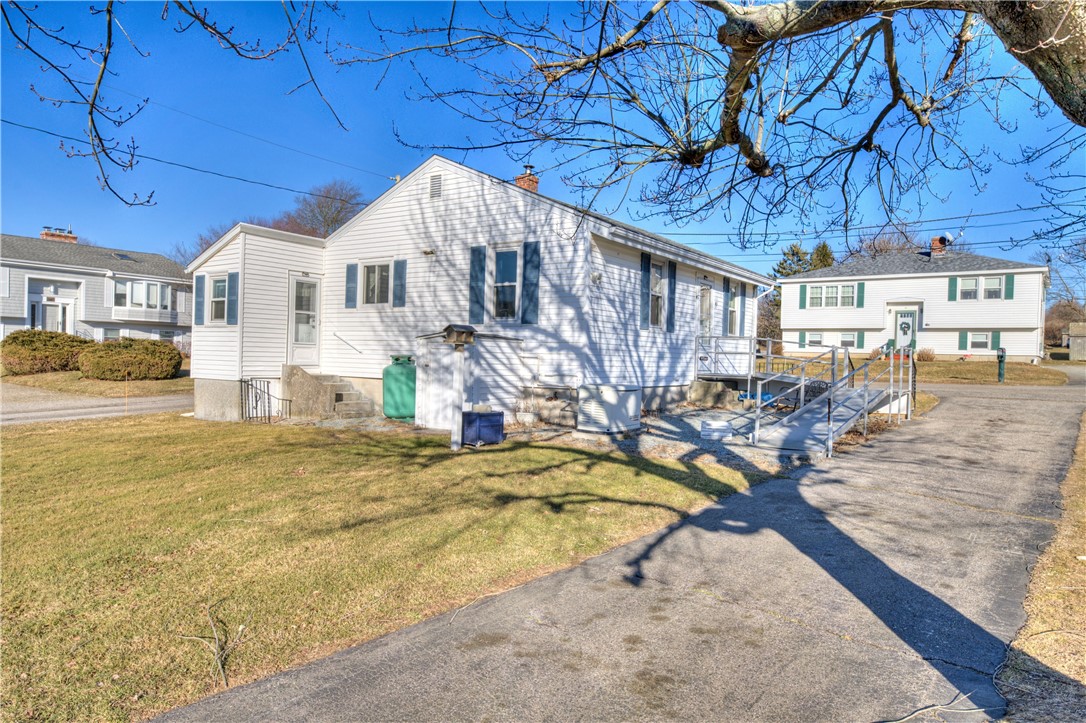 40 Draper Avenue