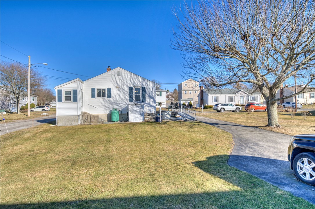 40 Draper Avenue