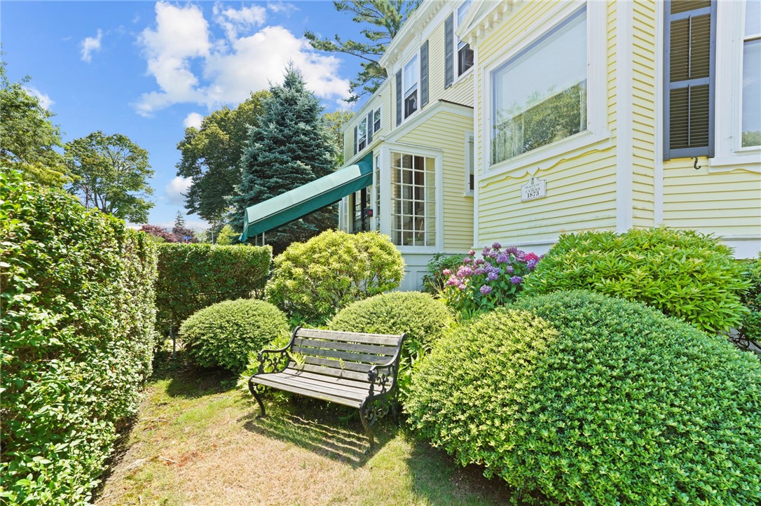 45 Ayrault Street 11