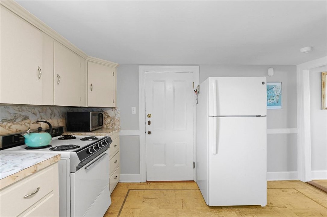 45 Ayrault Street 11