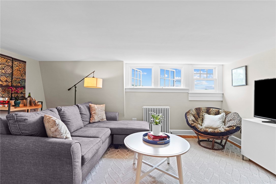 45 Ayrault Street 11