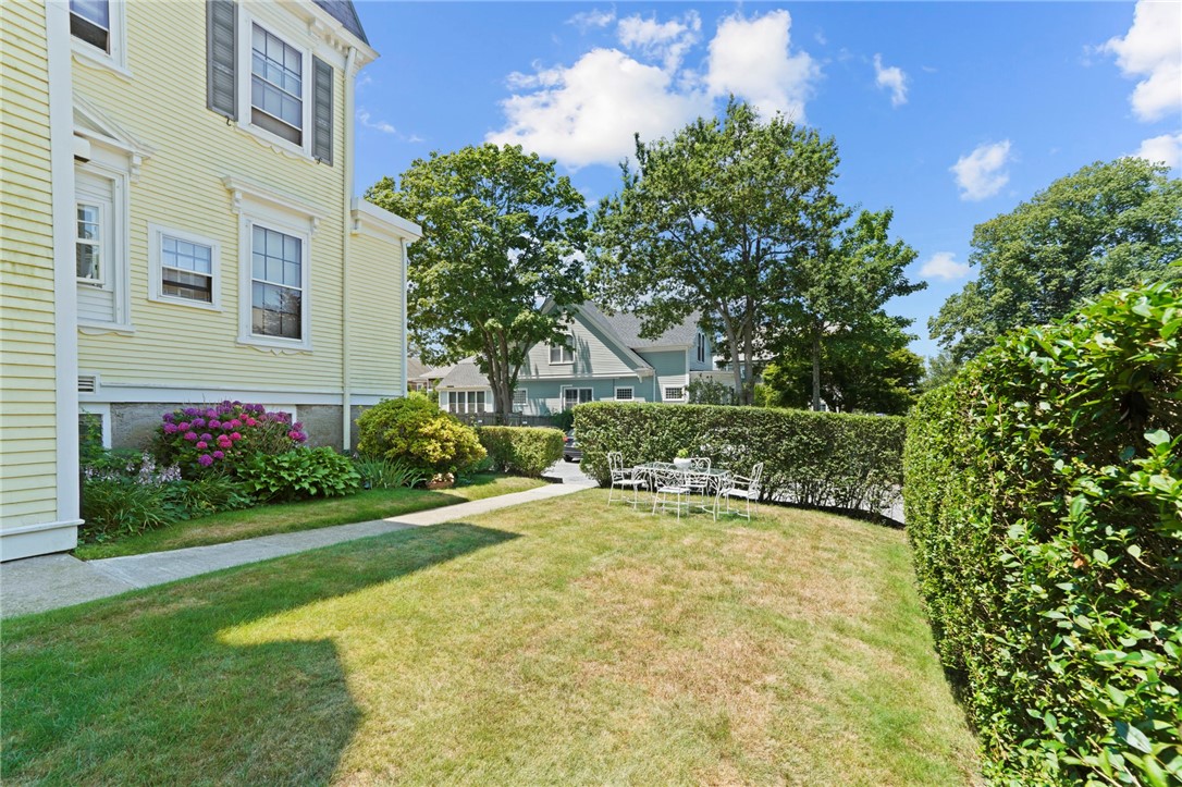 45 Ayrault Street 11