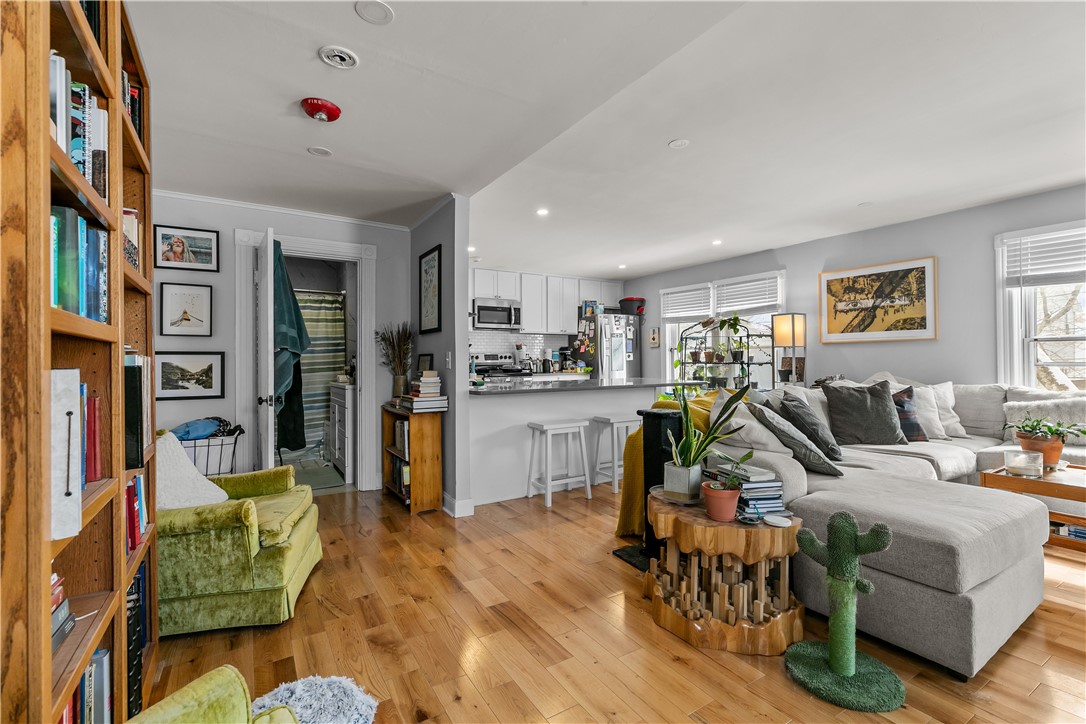 31 Sunset Avenue 1U