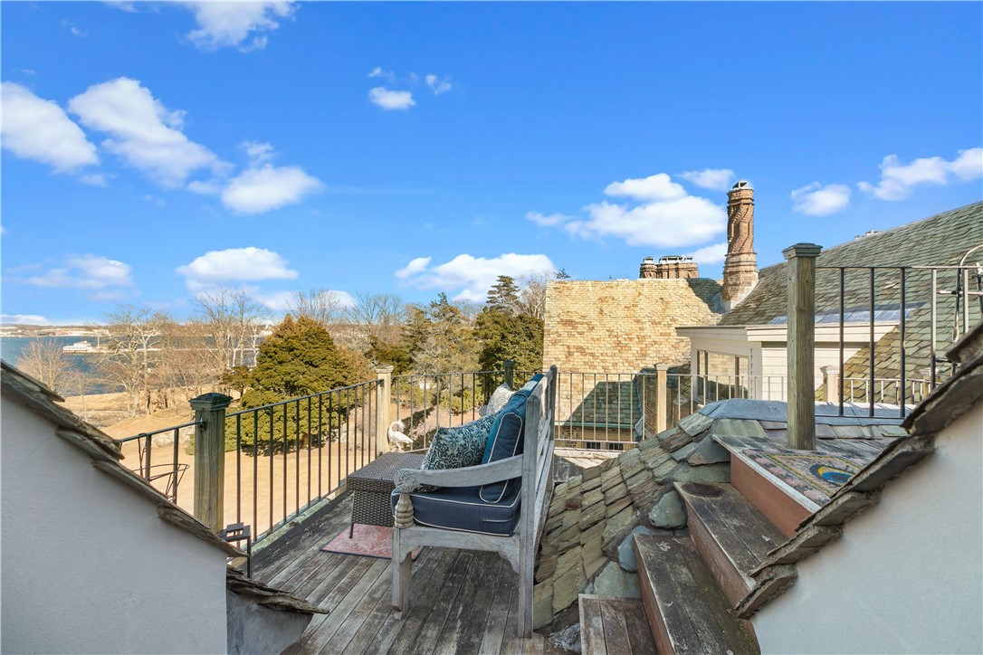 111 Harrison Avenue M12