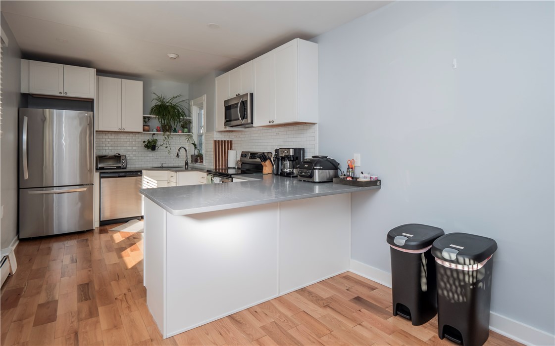 31 Sunset Avenue 1D