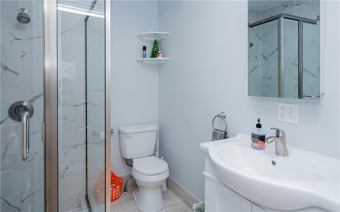 31 Sunset Avenue 1D
