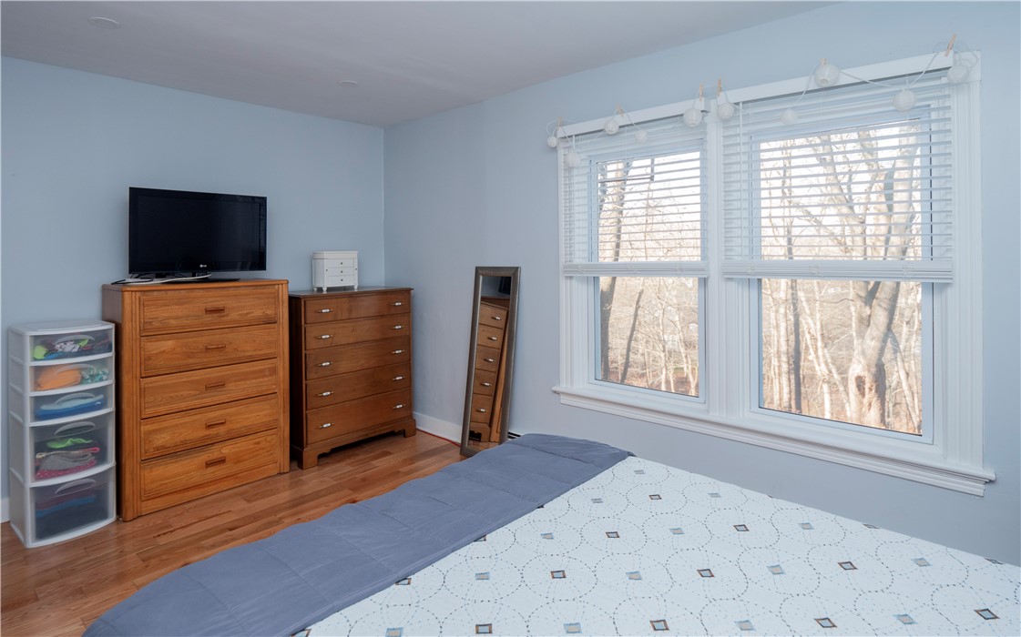 31 Sunset Avenue 1D