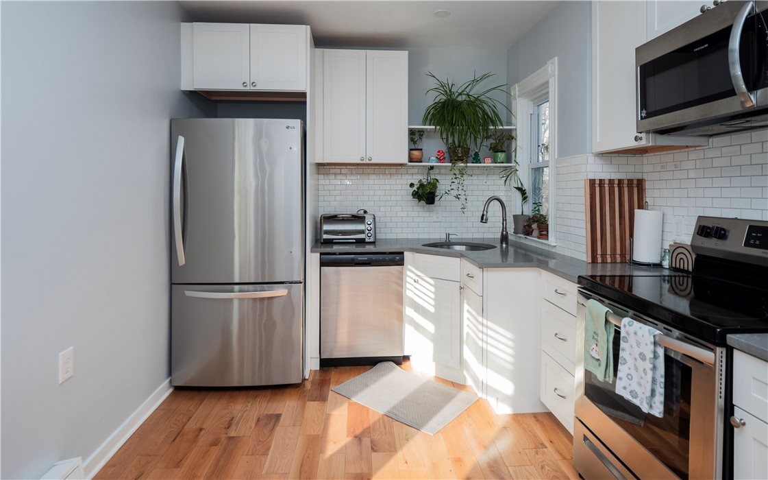 31 Sunset Avenue 1D
