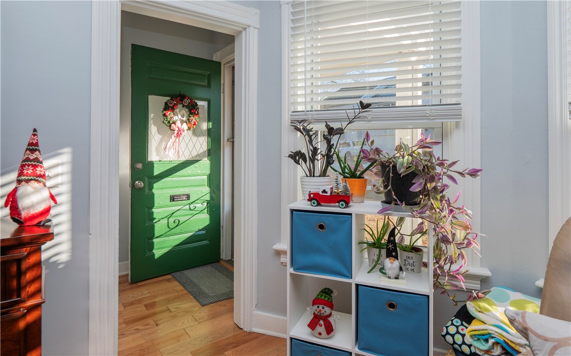 31 Sunset Avenue 1D