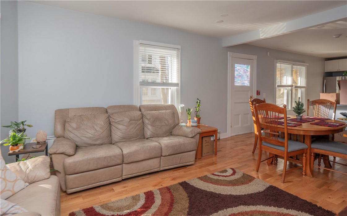 31 Sunset Avenue 1D