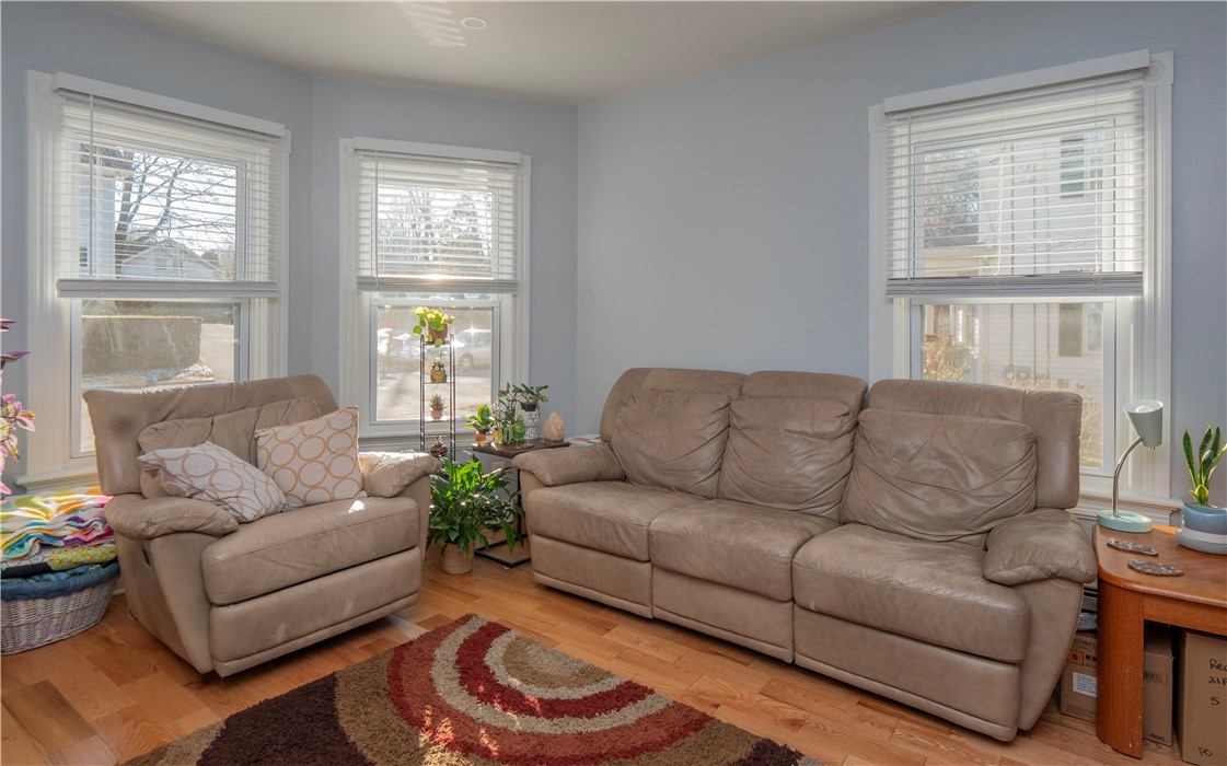 31 Sunset Avenue 1D