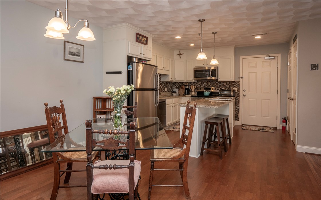 15 Saw Mill Drive 204