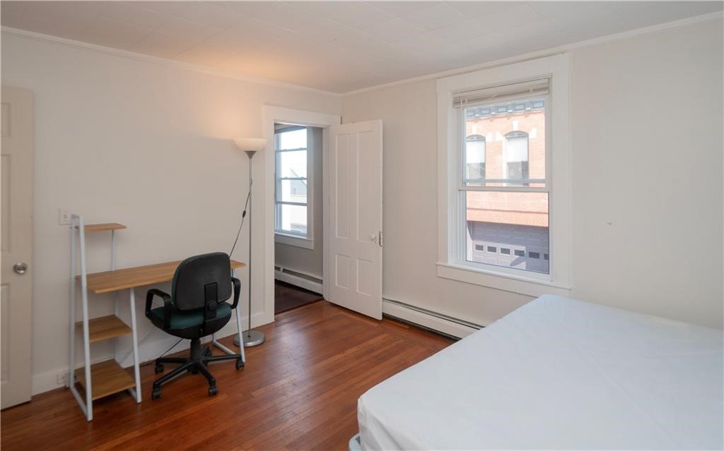 11 Young Street 2