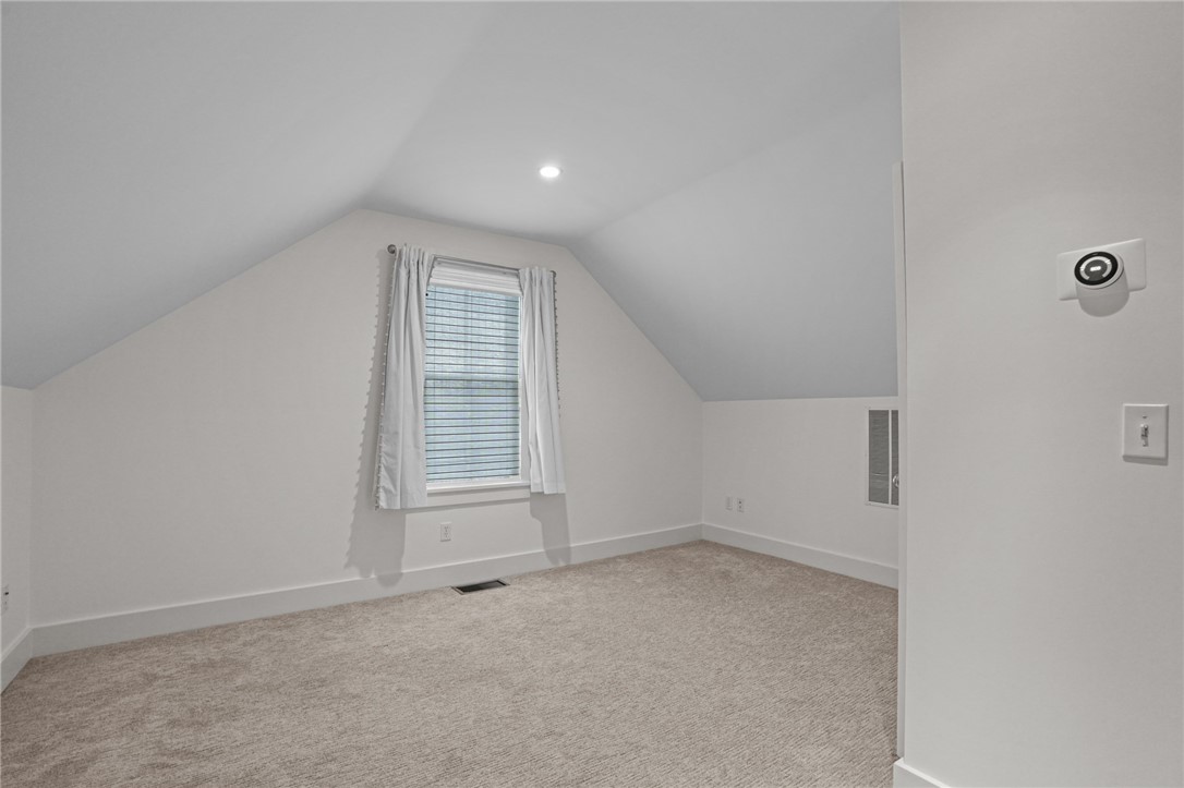 93 Roseneath Avenue 2