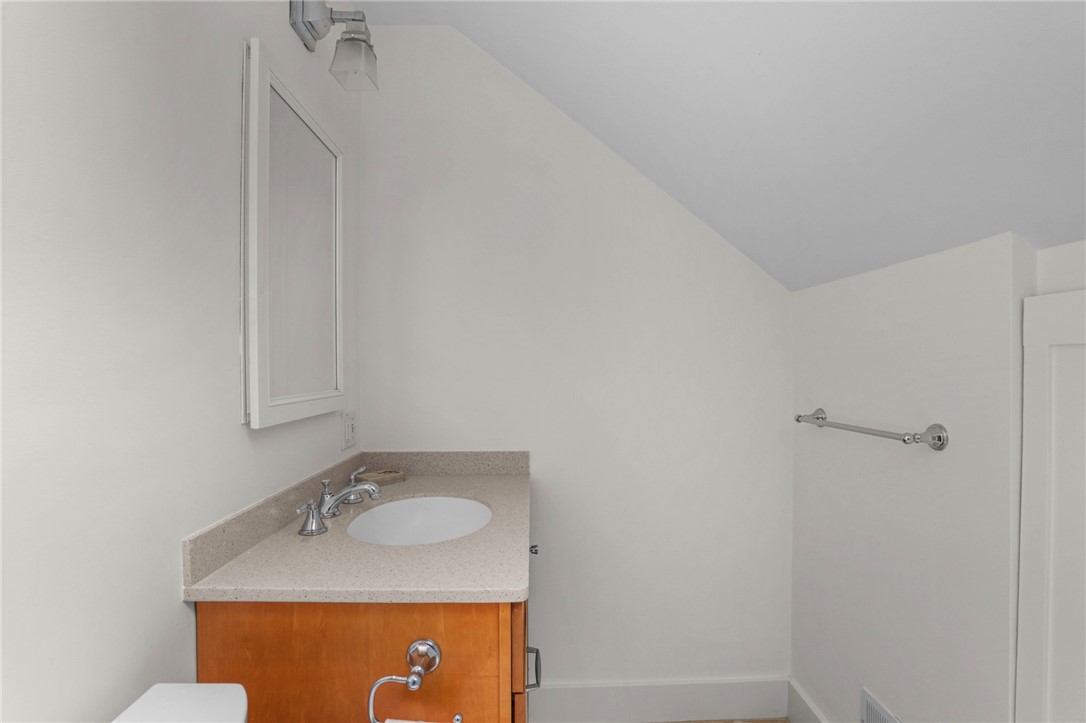 93 Roseneath Avenue 2