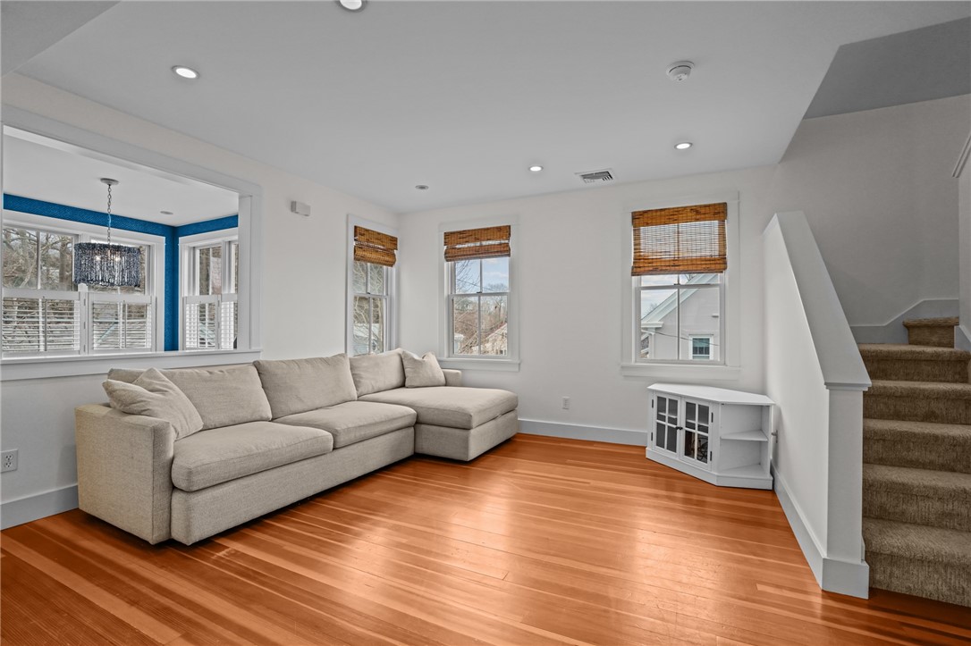 93 Roseneath Avenue 2