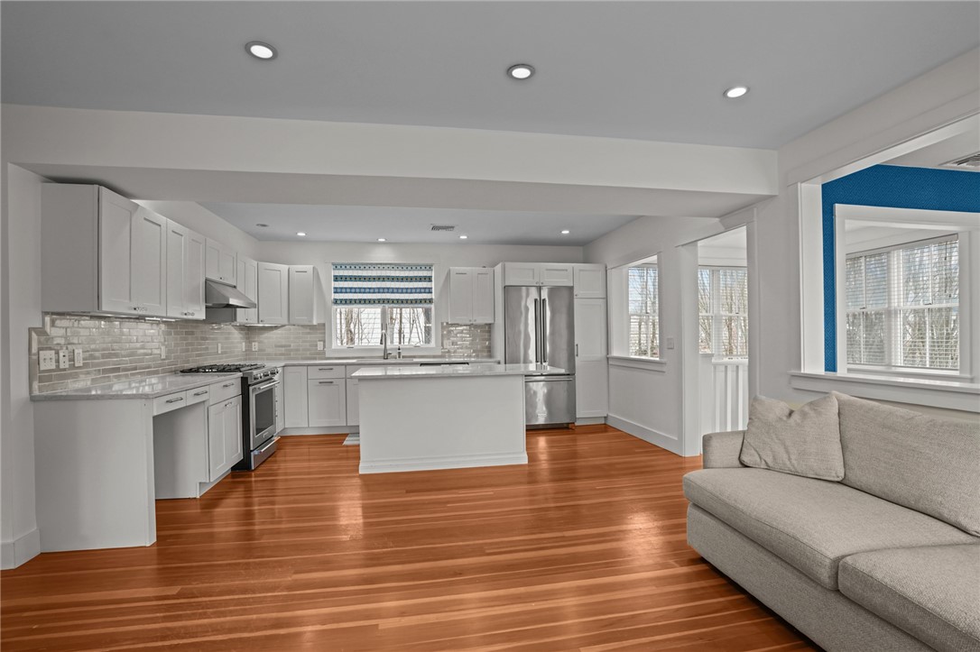 93 Roseneath Avenue 2