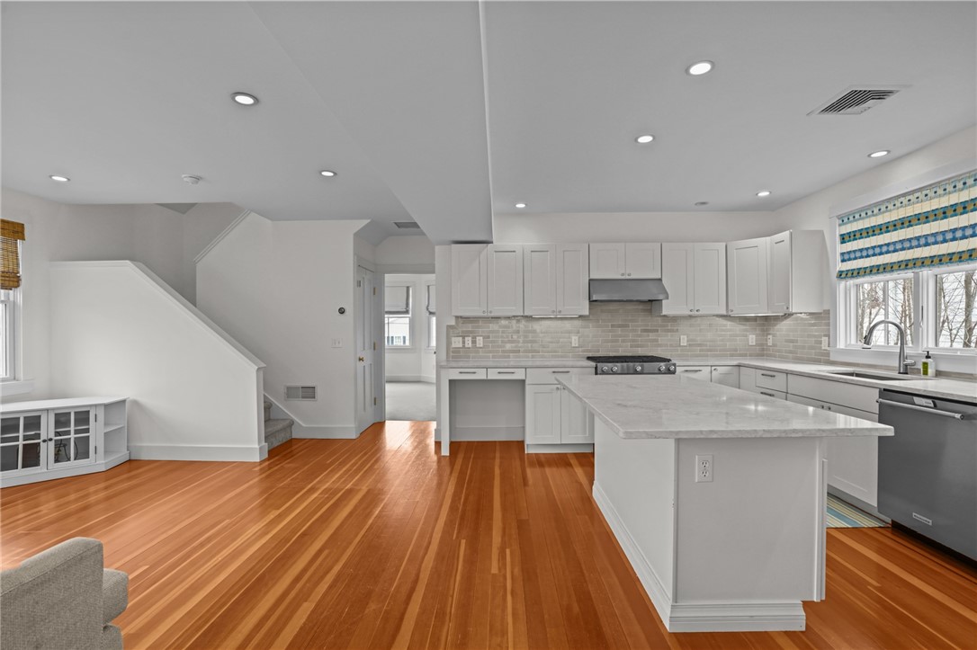 93 Roseneath Avenue 2