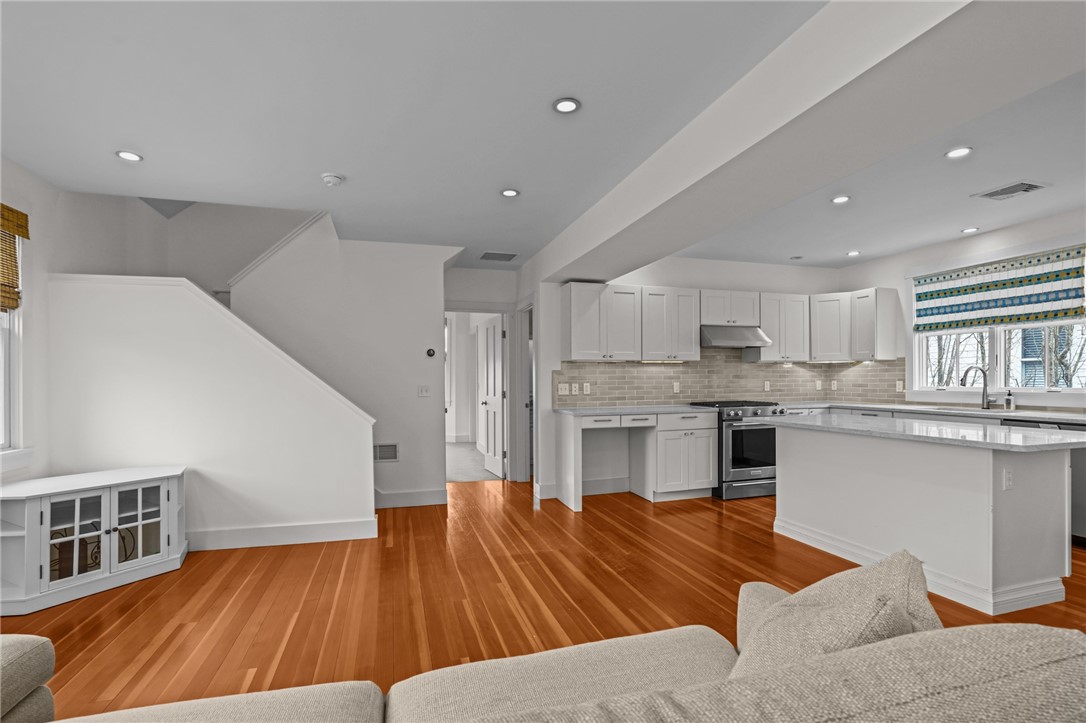 93 Roseneath Avenue 2