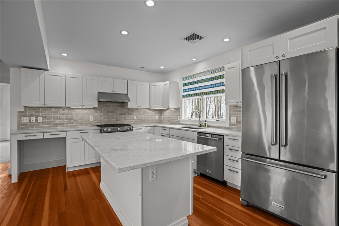 93 Roseneath Avenue 2